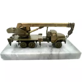 Набор подарочный "Строитель" с бокалами для коньяка и статуэткой "Автокран"